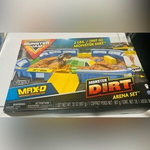 Monster Jam Arena Set BRAND NEW